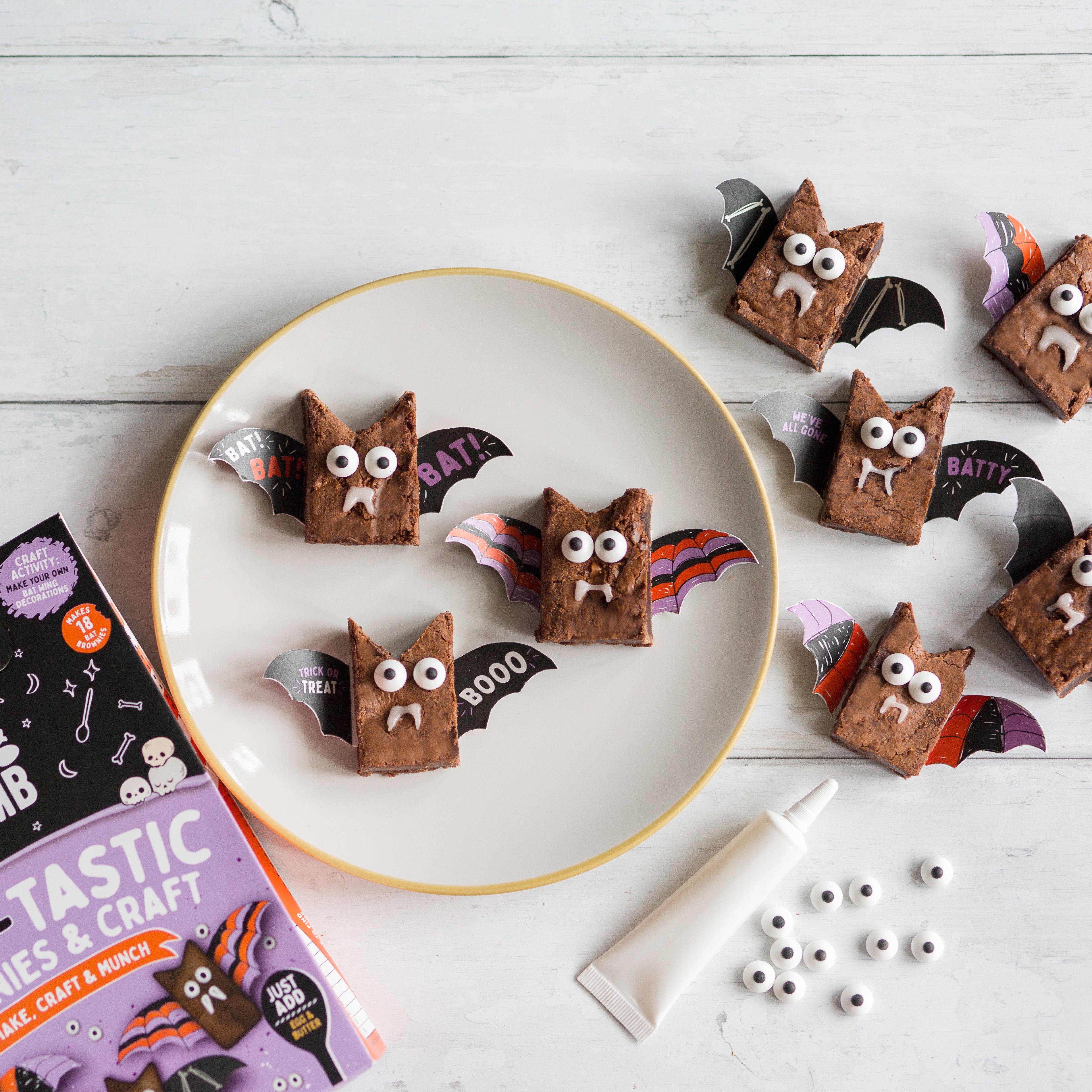 BAT-tastic Brownie bake \u0026 craft kit – Craft \u0026 Crumb, image size:3801x3801