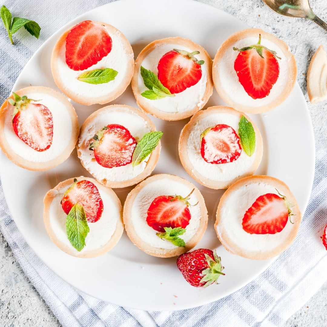 Picnic mini dessert treats - Zesty cheesecake tarts