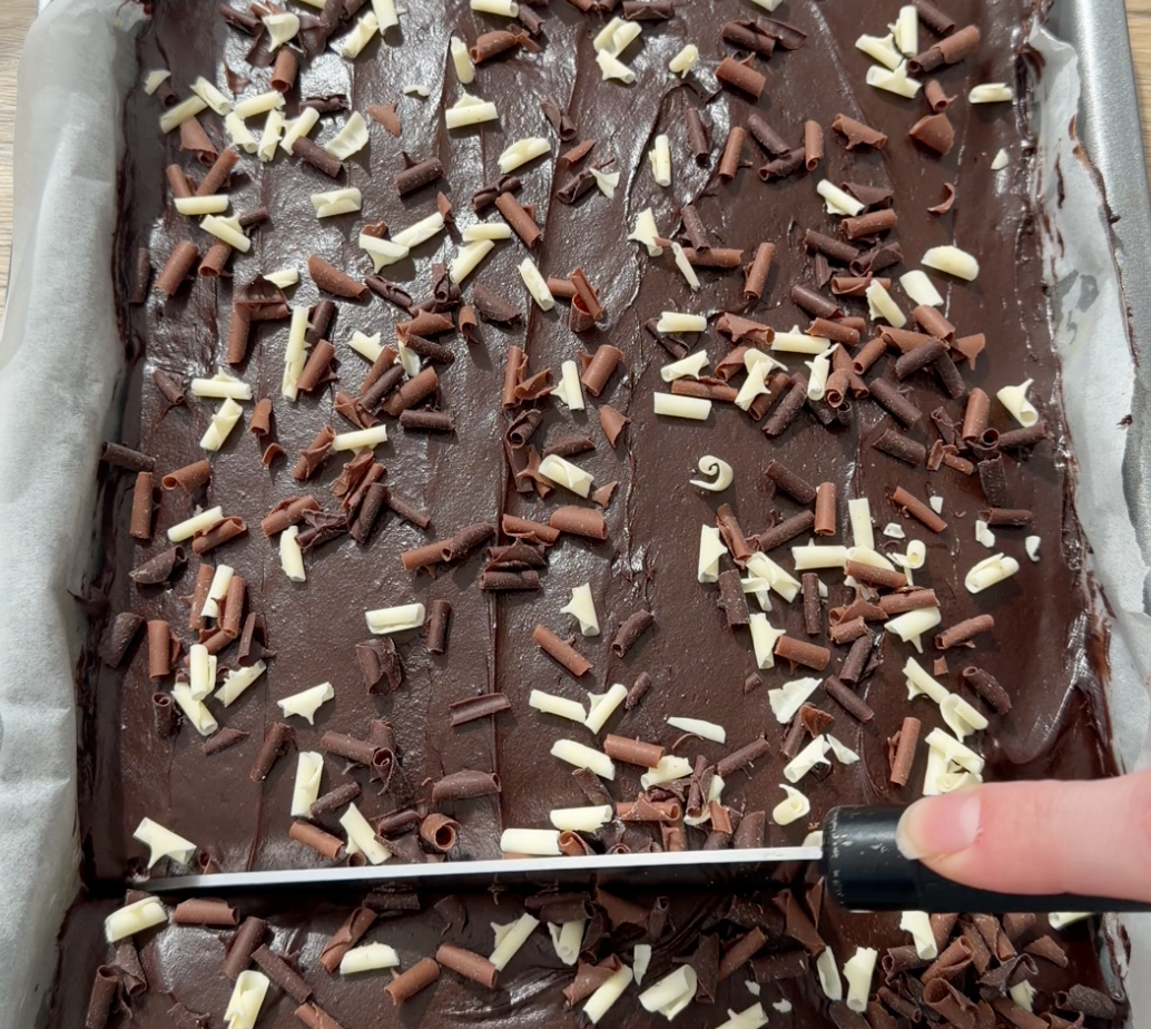  Chocolate Traybake