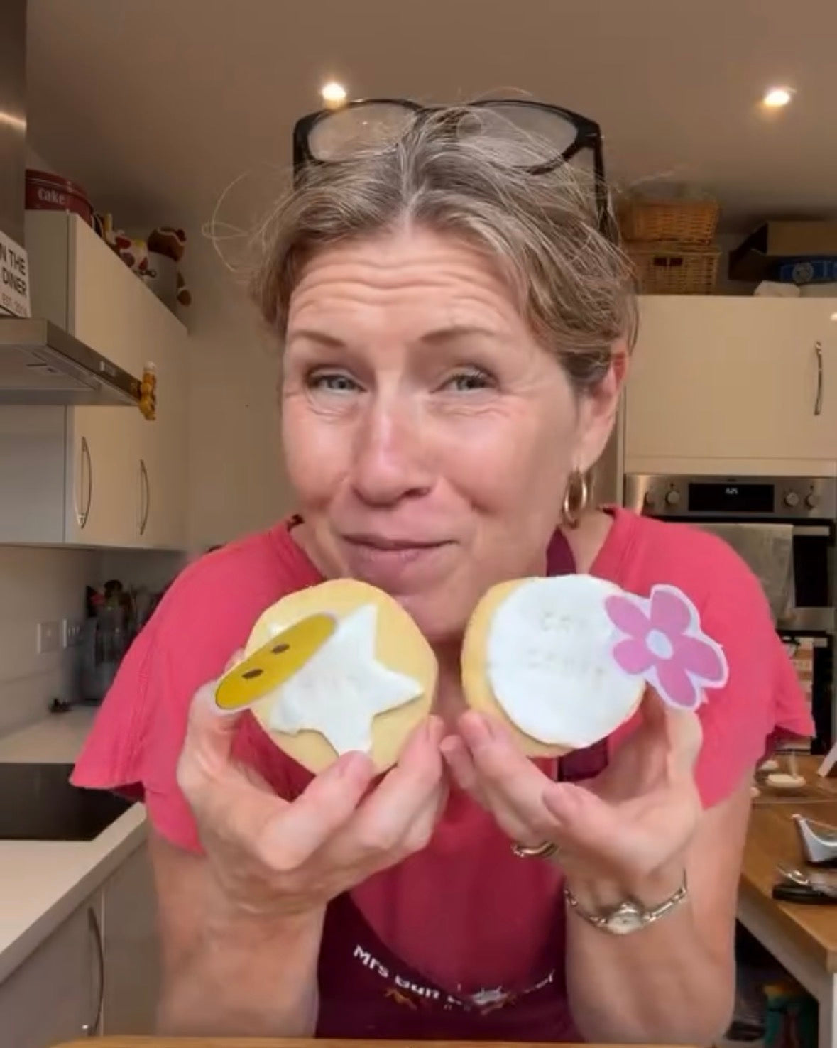 Message make biscuits bake along with Mrs Bun