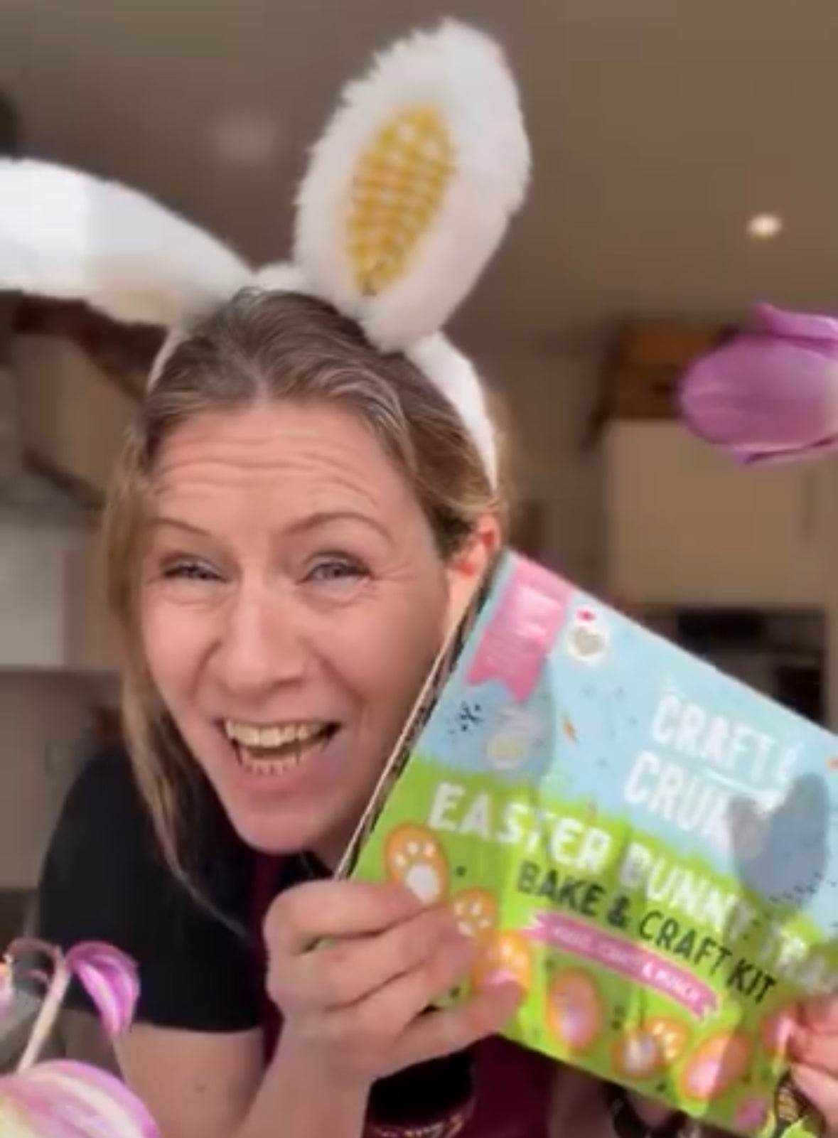 Easter Explorers box bake-along with Mrs Bun