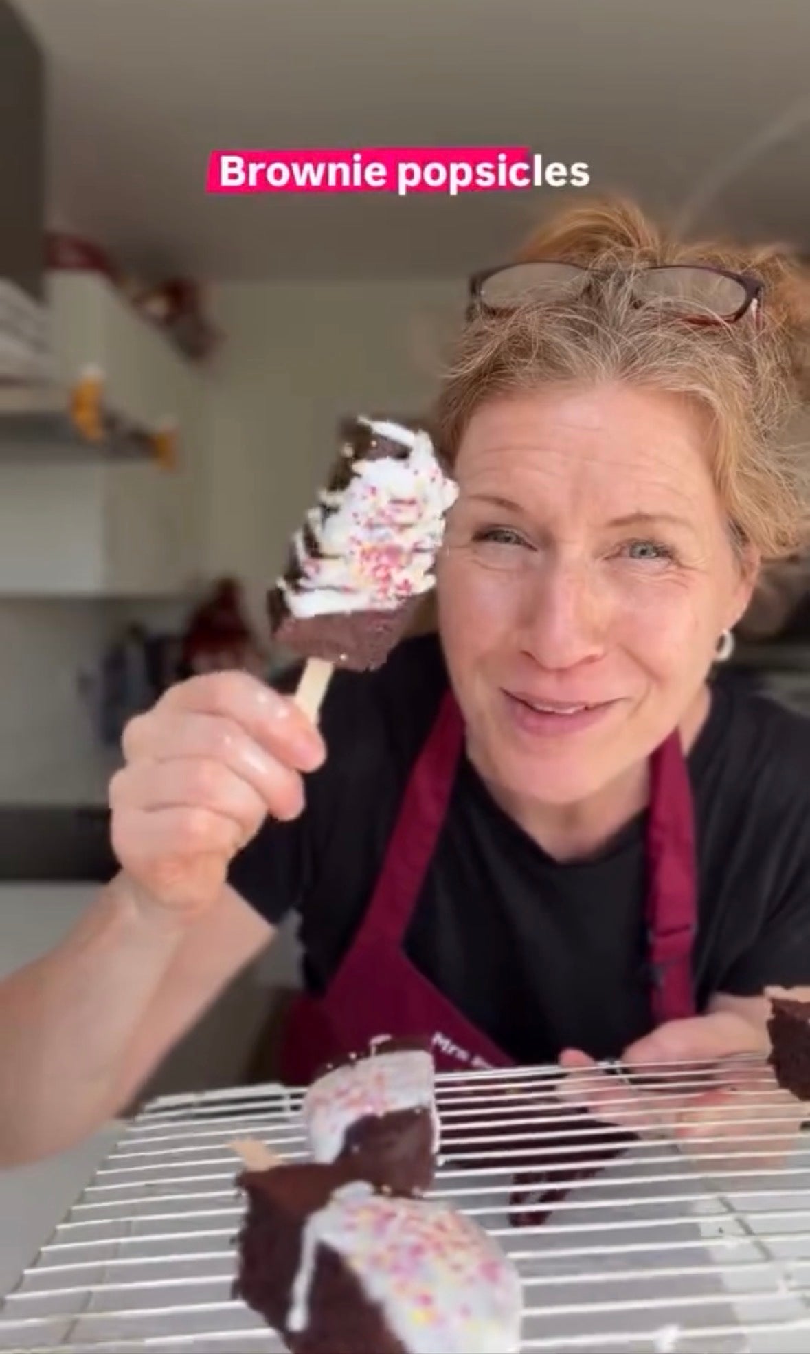 Brownie lollipops bake-along with Mrs Bun
