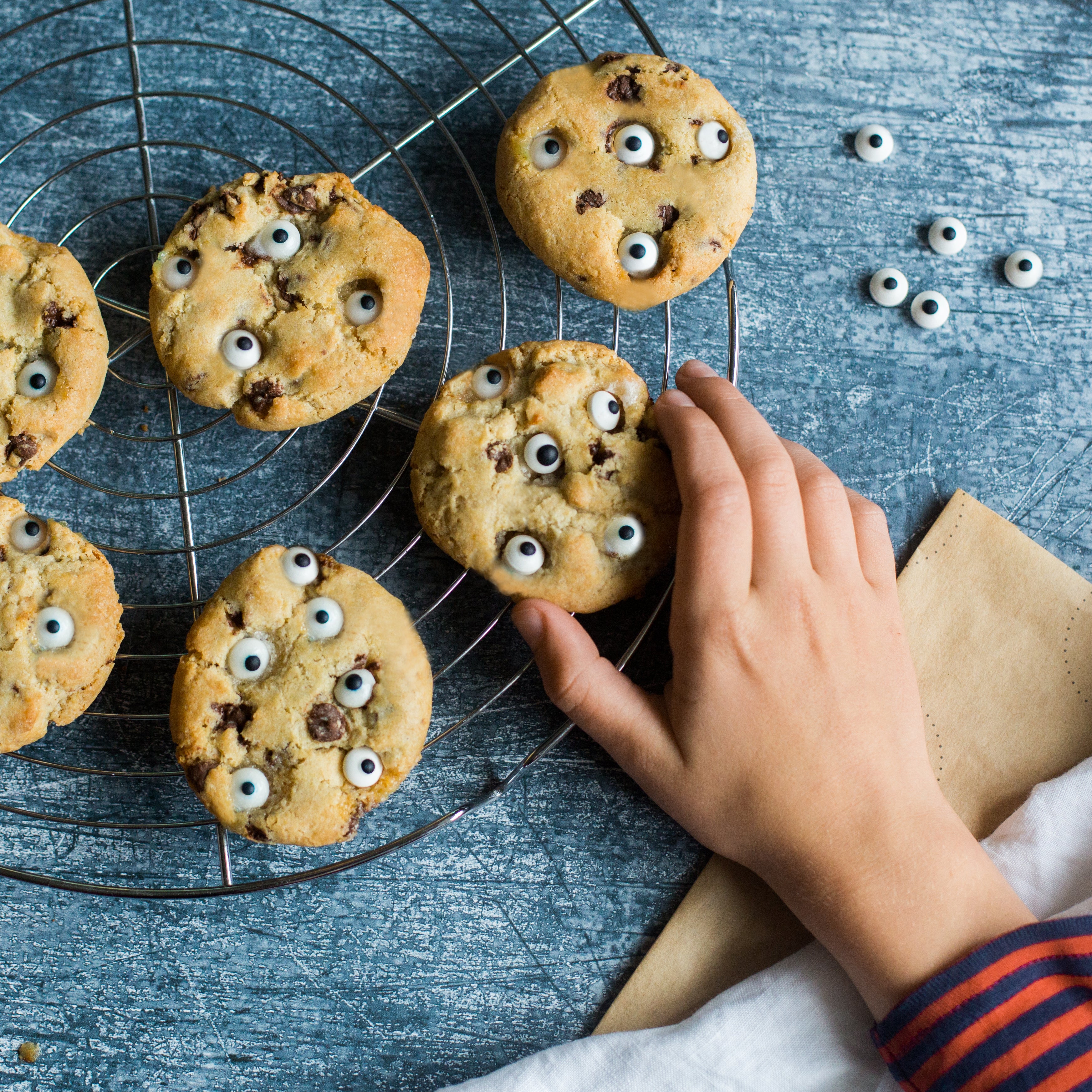 monster cookie party bag